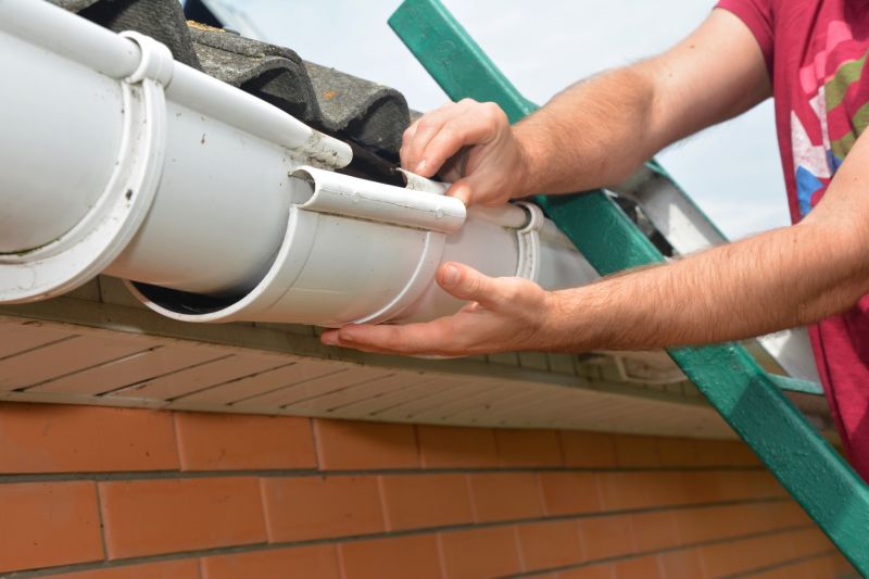Seamless Gutter Repair Costs — Cost of Seamless Gutter Repairs